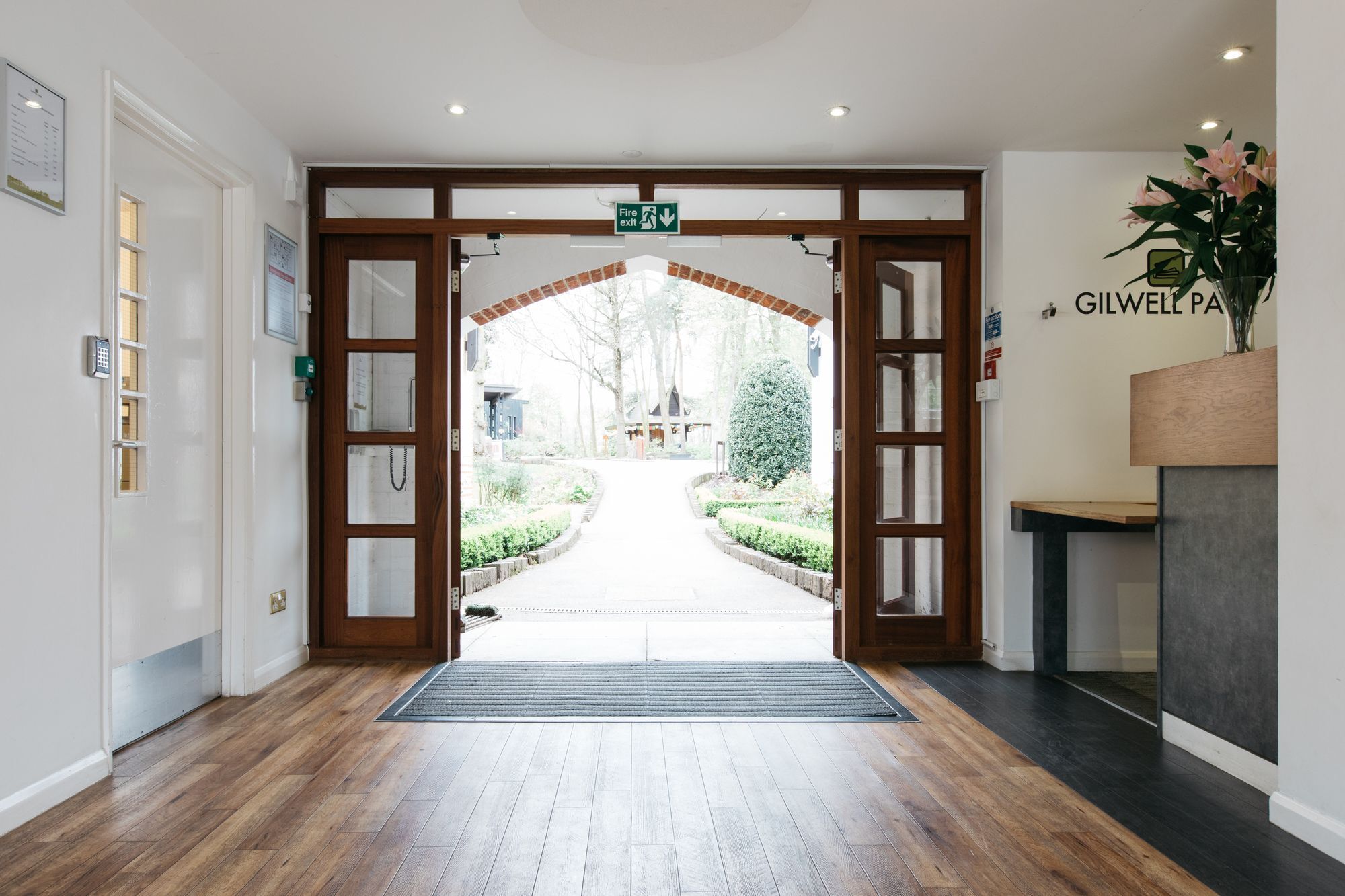 Gilwell Park Hotel Chingford Eksteriør billede